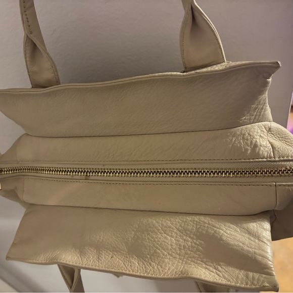 Botkier Tan Shoulder Bag with Slouchy Design - Picture 5 of 12